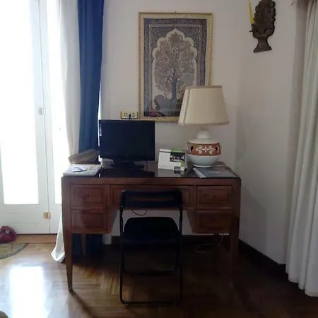 Paolino's Balcony Apartment